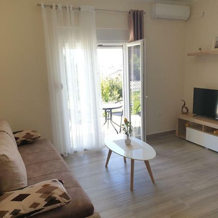Apartments Jadran Tivat Exteriör bild