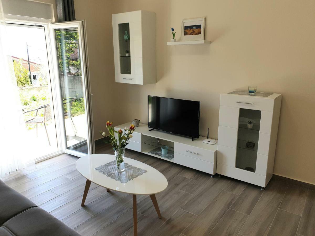 Apartments Jadran Tivat Exteriör bild
