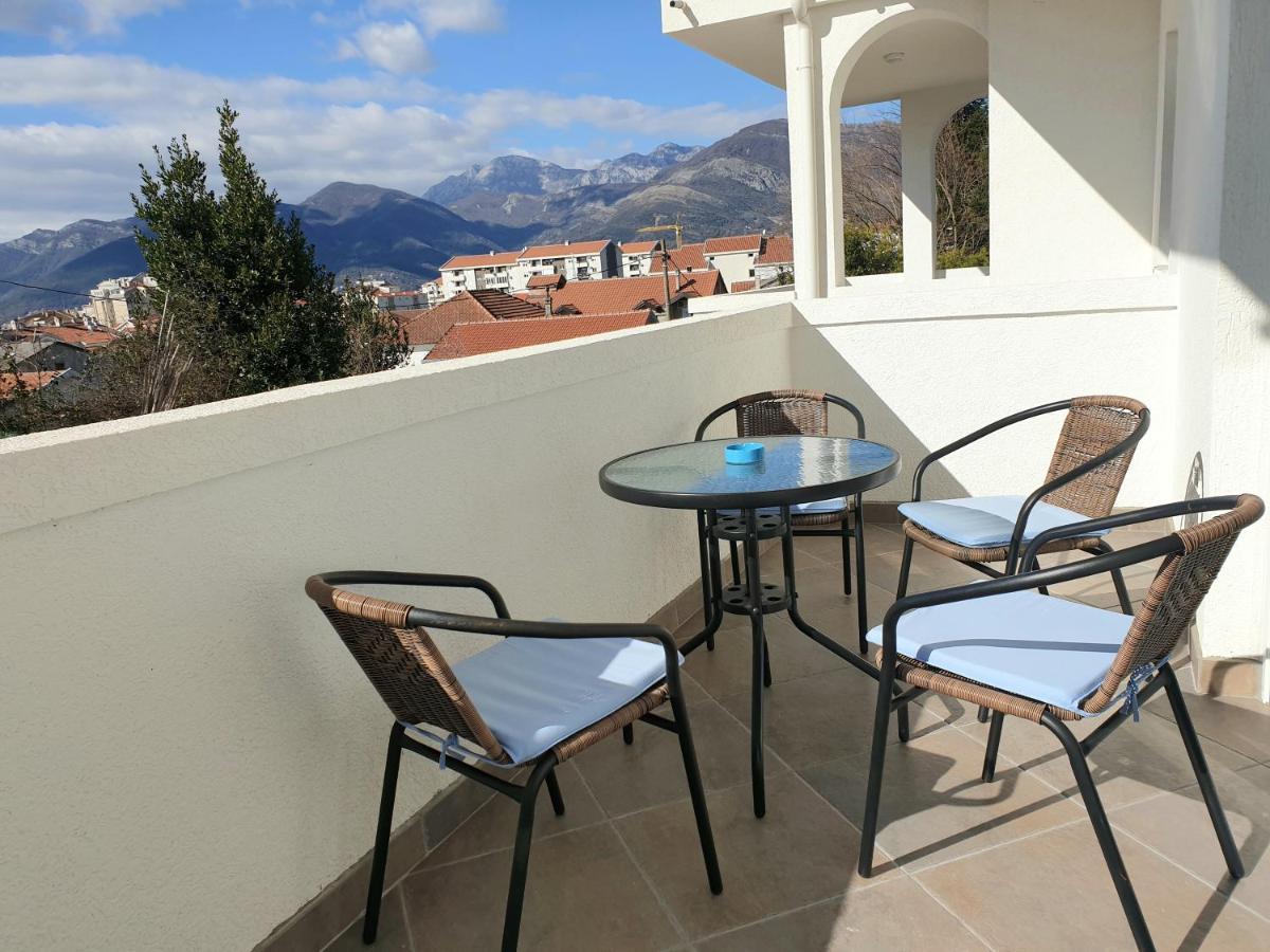 Apartments Jadran Tivat Exteriör bild